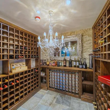 Oinou Strata - Adults Only Bed & Breakfast 4*