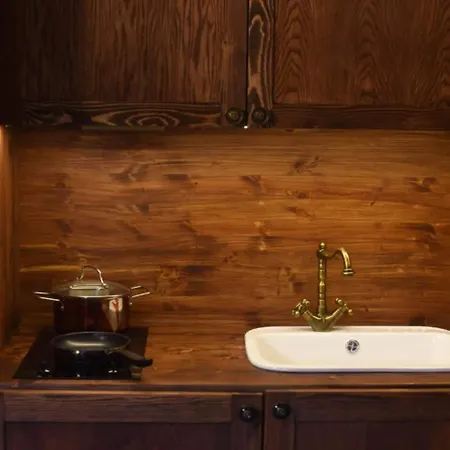 Oinou Strata - Adults Only Bed & Breakfast Vouni