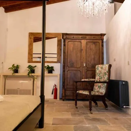 Oinou Strata - Adults Only Vouni