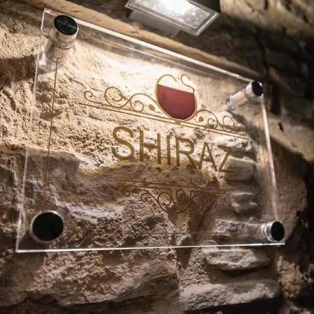 Oinou Strata - Adults Only Bed & Breakfast Vouni