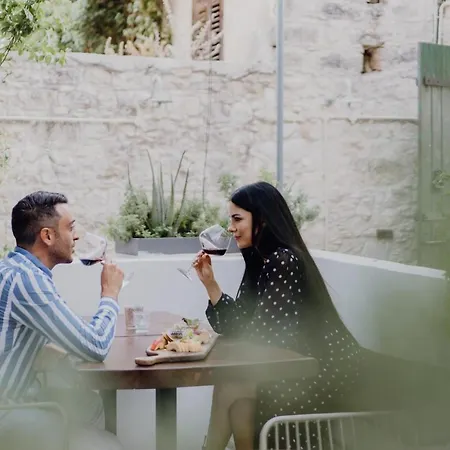 Bed & Breakfast Oinou Strata - Adults Only