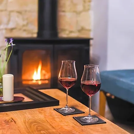 Oinou Strata - Adults Only Bed & Breakfast Vouni