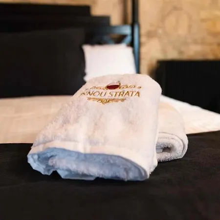 Oinou Strata - Adults Only 4*