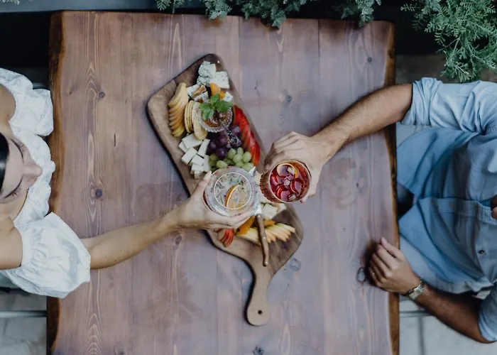 Oinou Strata - Adults Only