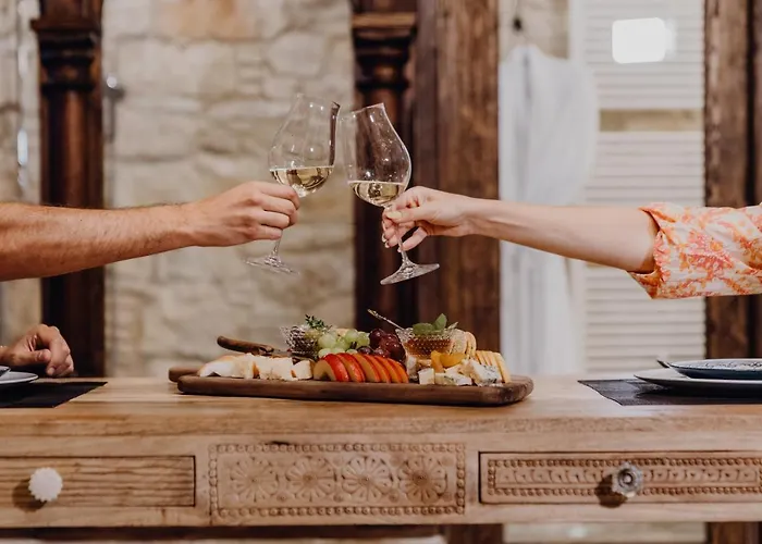 Oinou Strata - Adults Only Bed and breakfast