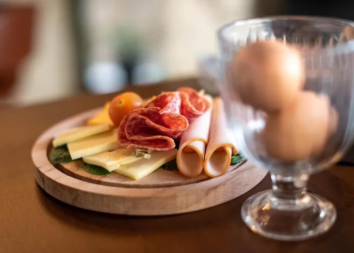 Oinou Strata - Adults Only Bed & Breakfast