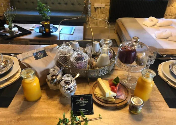 Oinou Strata - Adults Only 4*